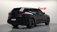 2023 BMW XM 4.4, чёрный — фото 2