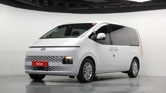 2023 Hyundai Staria Tourer 9-Seater — фото 1