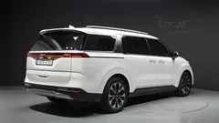 2023 Kia Carnival Diesel 9-Seater Signature — фото 2