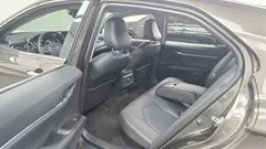 2023 Toyota Camry 2.5 XLE Hybrid, 연금색 — фото 16