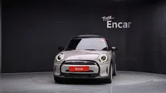 2023 Mini Cooper Classic Plus Launch Pack — фото 3