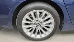 2021 BMW 5-Series 530i Luxury, синий — фото 5