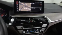 2021 BMW 5-Series 530i Luxury, синий — фото 14
