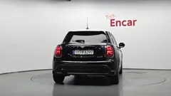 2023 Mini Cooper 5Door Classic — фото 4
