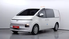 2022 Hyundai Staria Cargo 5-Seater — фото 1
