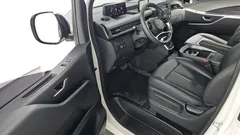 2022 Hyundai Staria Cargo 5-Seater — фото 10