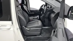 2022 Hyundai Staria Cargo 5-Seater — фото 12