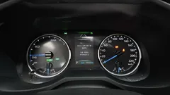 2022 Toyota RAV4 2.5 2WD Hybrid, белый — фото 8