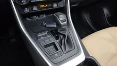 2022 Toyota RAV4 2.5 2WD Hybrid, белый — фото 9
