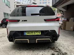 2023 BMW XM 4.4, белый — фото 2