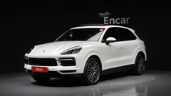 2023 Porsche Cayenne 3.0 — фото 1