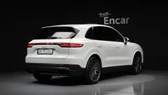 2023 Porsche Cayenne 3.0 — фото 2