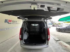 2022 Hyundai Staria Cargo 5-Seater — фото 14
