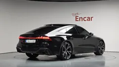 2022 Audi RS7 4.0 TFSI Quattro, чёрный — фото 2