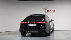 2022 Audi RS7 4.0 TFSI Quattro, чёрный — фото 4