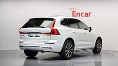 2023 Volvo XC60 B5 Ultimate Bright, белый — фото 2