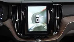 2023 Volvo XC60 B5 Ultimate Bright, белый — фото 18