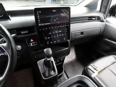 2023 Hyundai Staria Cargo 5-Seater — фото 10