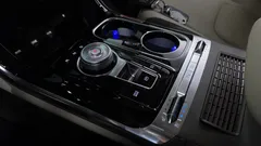 2023 Kia Carnival Gasoline 9-Seater Hi-Limousine — фото 9