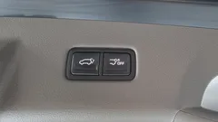 2023 Kia Carnival Gasoline 9-Seater Hi-Limousine — фото 19