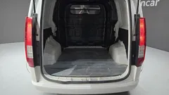 2022 Hyundai Staria Cargo 5-Seater — фото 20