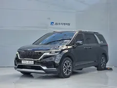 2023 Kia Carnival Diesel 9-Seater Prestige — фото 13