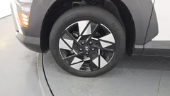 2023 Hyundai Kona Inspiration, белый — фото 5