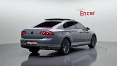 2022 Volkswagen Passat 2.0 TDI 4Motion Prestige — фото 2