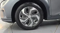 2022 Hyundai Kona Modern, серо-серебристый — фото 5