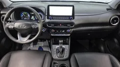2022 Hyundai Kona Modern, серо-серебристый — фото 7
