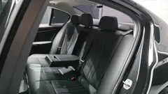 2022 BMW 5-Series 520i Luxury — фото 12