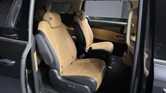 2023 Kia Carnival Diesel 9-Seater Noblesse — фото 12