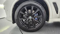 2021 BMW X5 xDrive 30d M Sport, белый — фото 5