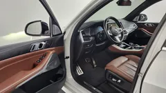 2021 BMW X5 xDrive 30d M Sport, белый — фото 10