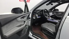 2023 Audi Q7 55 TFSI Quattro Premium — фото 10