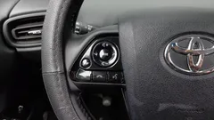 2022 Toyota Prius 1.8, белый — фото 10