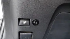 2022 Toyota Prius 1.8, белый — фото 19