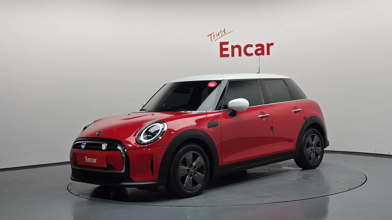 2023 Mini Cooper 5Door Classic