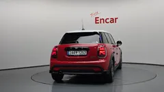 2023 Mini Cooper 5Door Classic — фото 4
