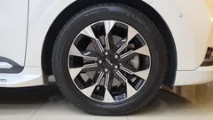 2023 Kia Carnival Gasoline 9-Seater Hi-Limousine — фото 6