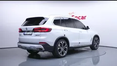 2023 BMW X5 xDrive 30d xLine, белый — фото 2