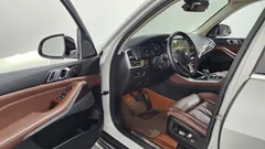 2023 BMW X5 xDrive 30d xLine, белый — фото 10