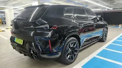 2023 BMW XM 4.4, чёрный — фото 2