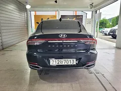 2022 Hyundai Grandeur 2.5 — фото 4