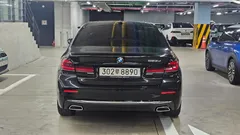 2023 BMW 5-Series 523d Luxury — фото 4