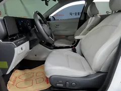 2023 Hyundai Kona Inspiration, белый — фото 6