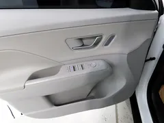 2023 Hyundai Kona Inspiration, белый — фото 17