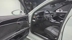 2023 Audi A8 50 TDI Quattro Premium — фото 10