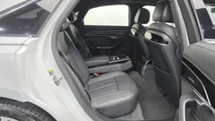 2023 Audi A8 50 TDI Quattro Premium — фото 12