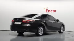 2022 Toyota Camry 2.5 LE Hybrid, коричневый — фото 2